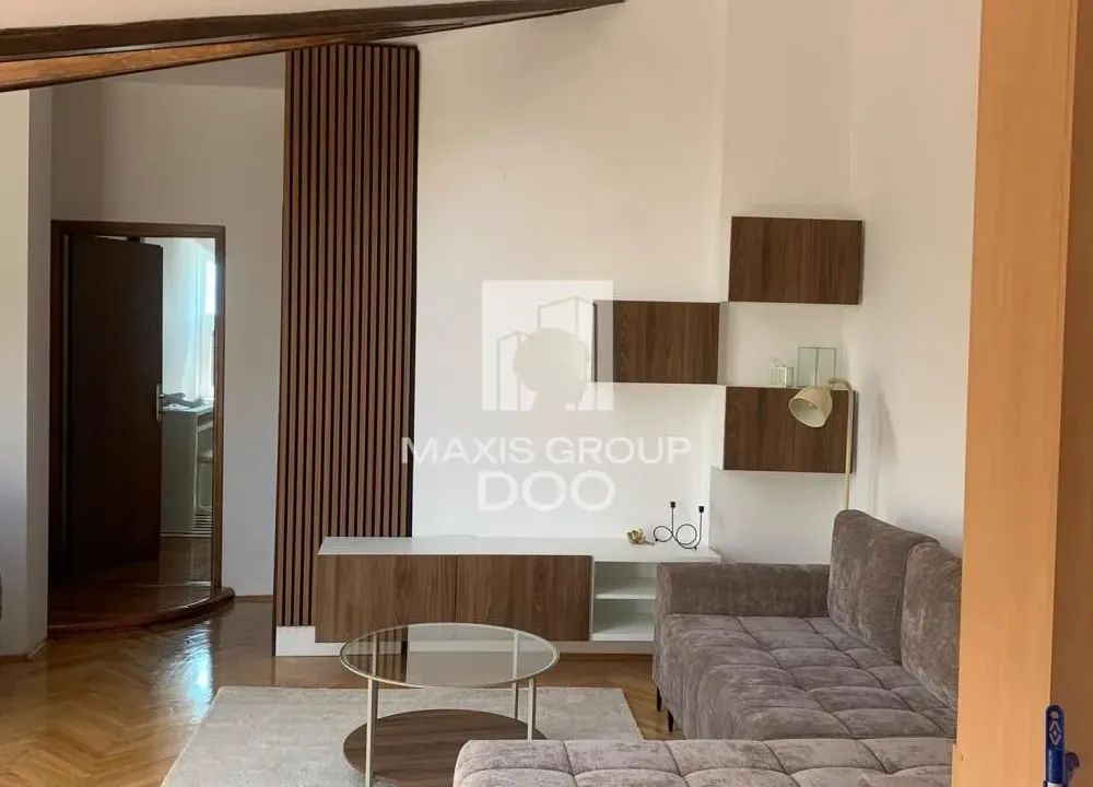 Izdavanje, dvosoban stan, 64m², Južni Bulevar, Vračar Sve Podlokacije