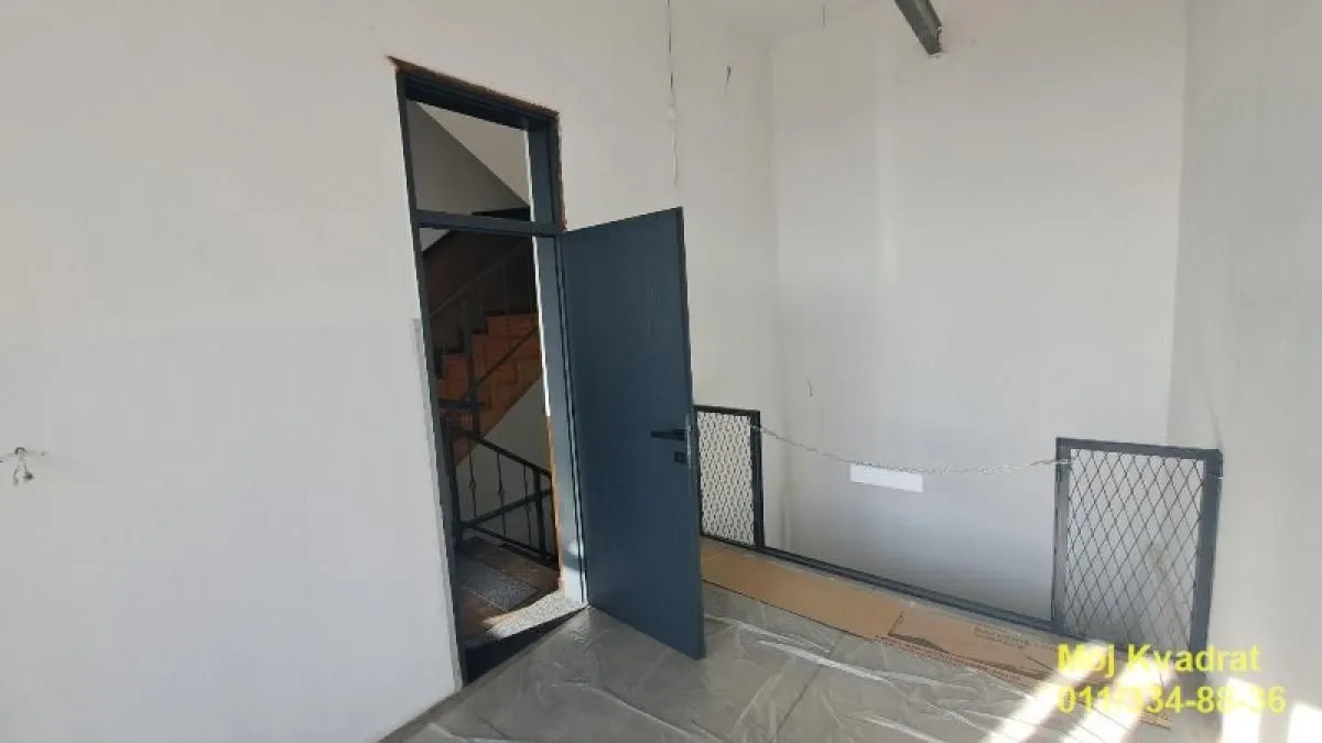 Rent, office space, 1212m², Pančevo, Srbija