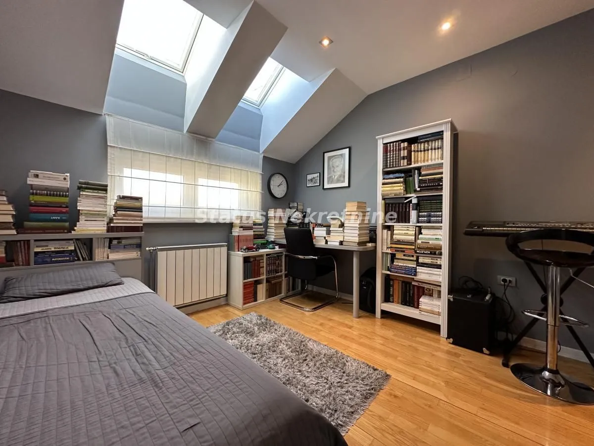 Prodaja, četvorosoban stan, 134m², Grbavica, Novi Sad Sve Podlokacije