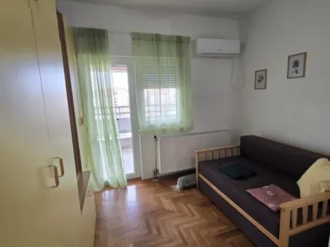 Rent, studio apartment, 25m², Nova Detelinara, Novi Sad Sve Podlokacije - image 1