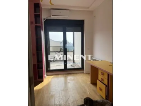 Izdavanje, trosoban stan, 94m², Zvezdara Sve Podlokacije, Beograd - image 5