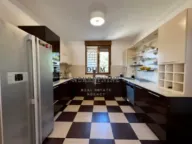 Izdavanje, kuća, 300m², Vranići, Podgorica - image 5