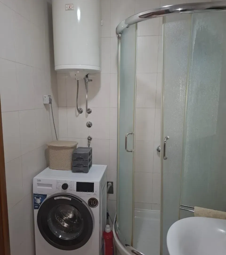 Izdavanje, jednosoban stan, 41m², Stari Aerodrom, Podgorica