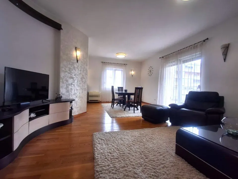 Rent, three bedroom apartment, 120m², City Kvart, Podgorica