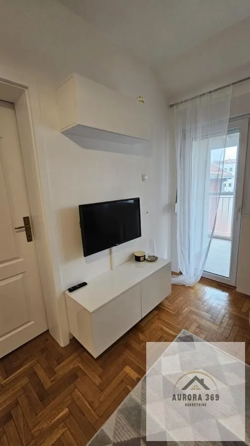Prodaja, jednosoban stan, 39m², Socijalno, Novi Sad Sve Podlokacije