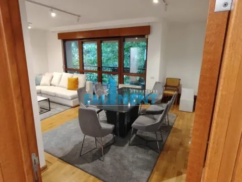 Izdavanje, četvorosoban stan, 115m², Kalenić Pijaca, Vračar Sve Podlokacije - image 4