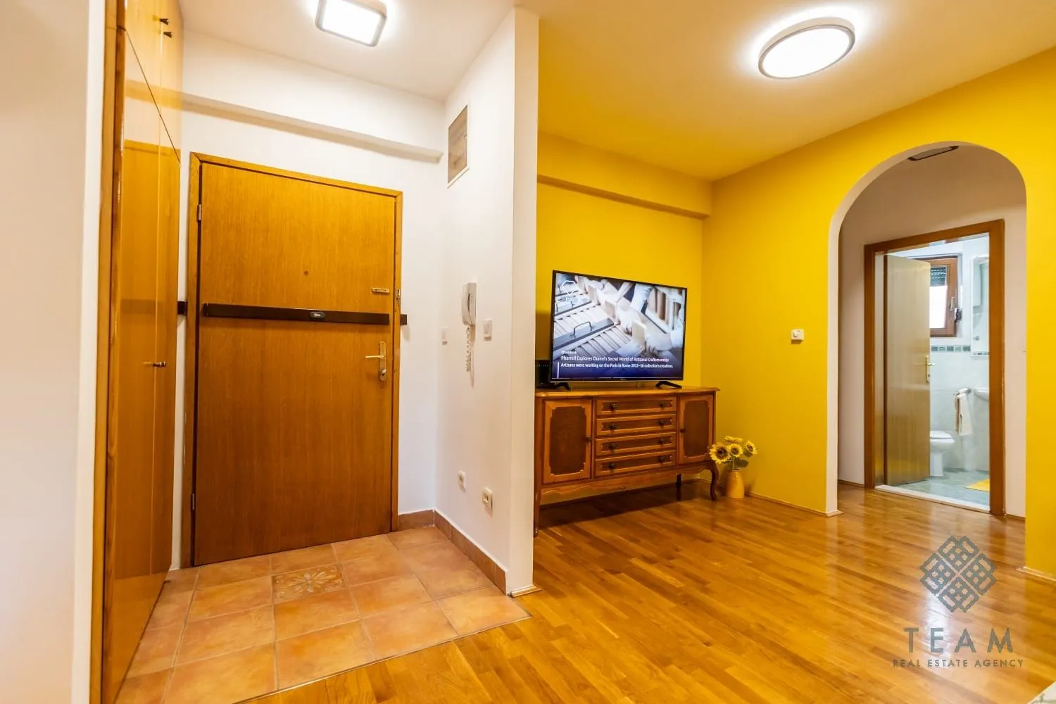 Izdavanje, jednosoban stan, 54m², Stari Aerodrom, Podgorica