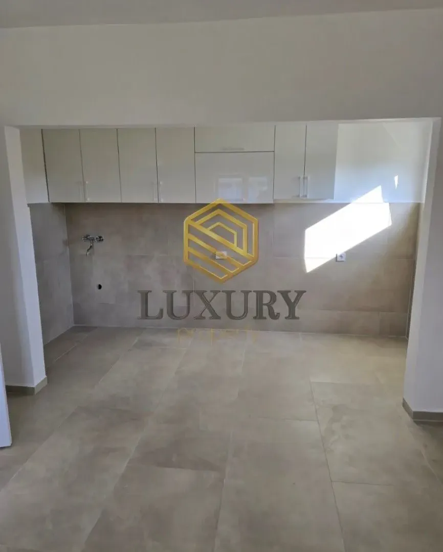 Izdavanje, kuća, 75m², Gornja Gorica, Podgorica
