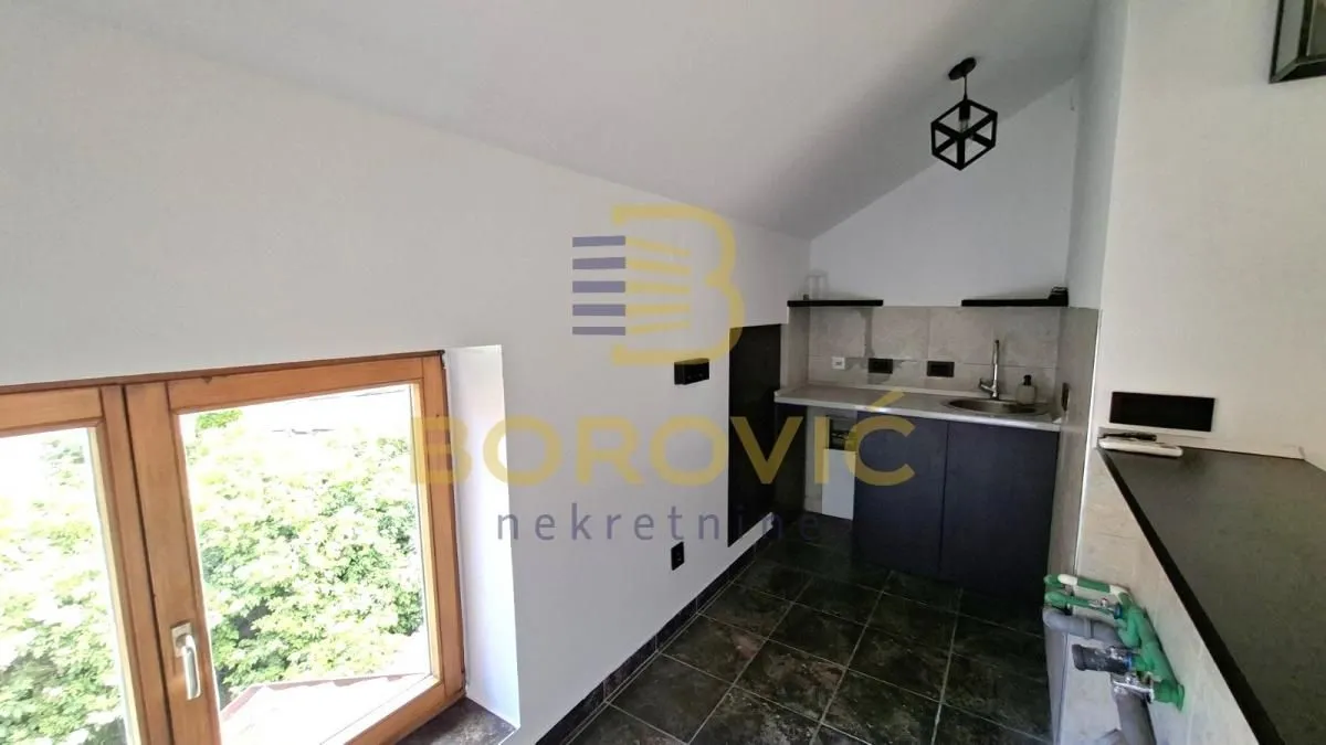 Rent, office space, 92m², Šumice, Beograd