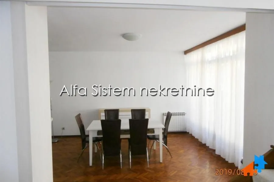 Rent, four bedroom apartment, 120m², Savski Venac, Beograd