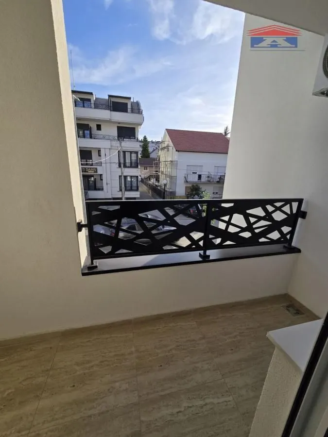 Izdavanje, garsonjera, 33m², Železnička Stanica, Novi Sad Sve Podlokacije