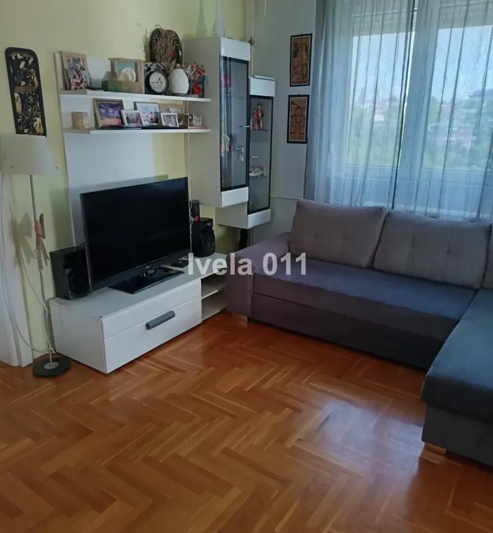 Prodaja, četvorosoban stan, 98m², Voždovac Sve Podlokacije, Beograd