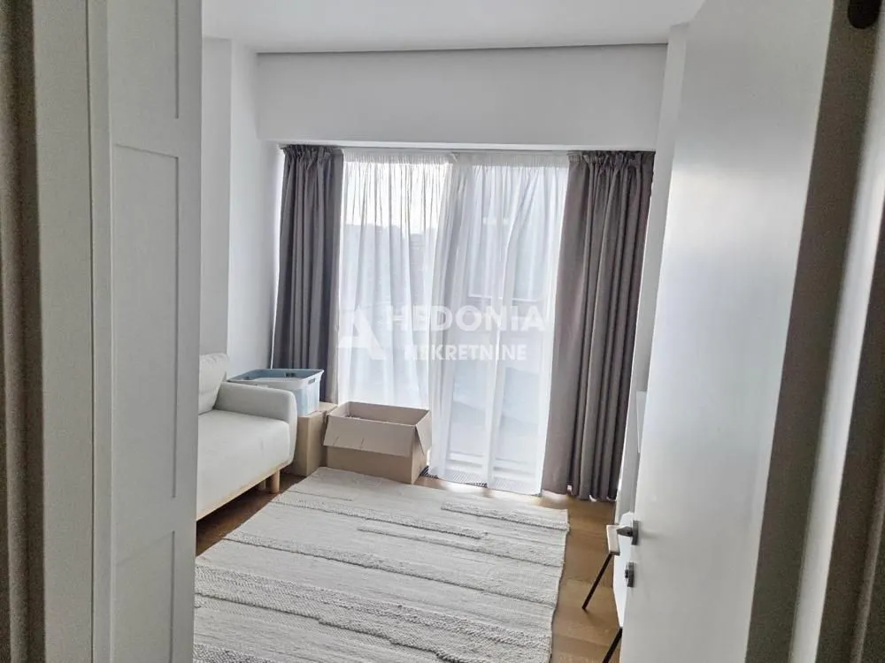 Sale, four bedroom apartment, 124m², Novi Beograd Blok 65, Novi Beograd Sve Podlokacije