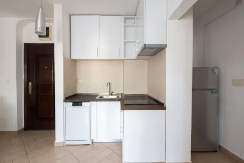 Rent, two bedroom apartment, 56m², Budva, Crna Gora - image 7