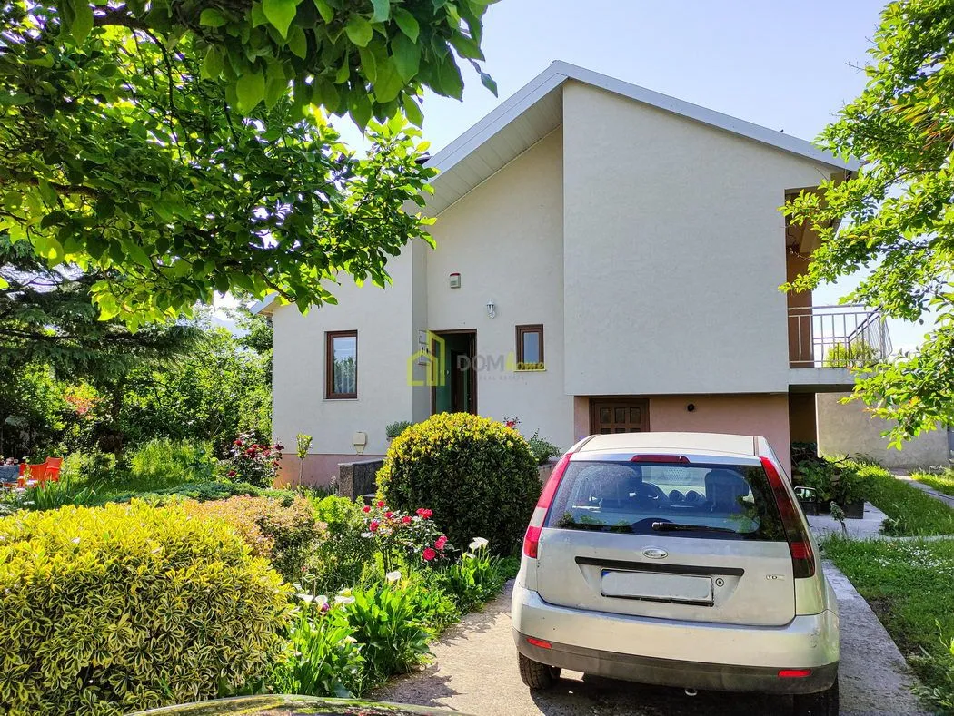 Sale, house, 102m², Danilovgrad, Crna Gora