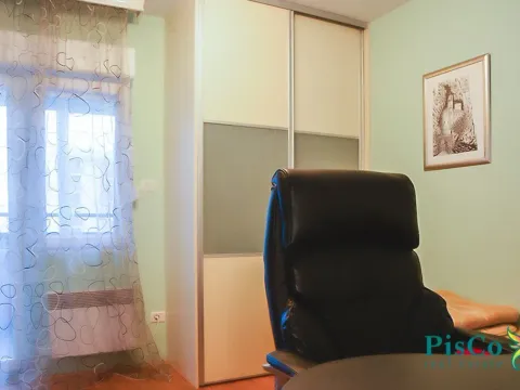 Izdavanje, dvosoban stan, 70m², Stari Aerodrom, Podgorica - image 7