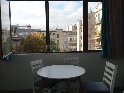 Izdavanje, dvosoban stan, 75m², Stari Grad, Beograd - image 13