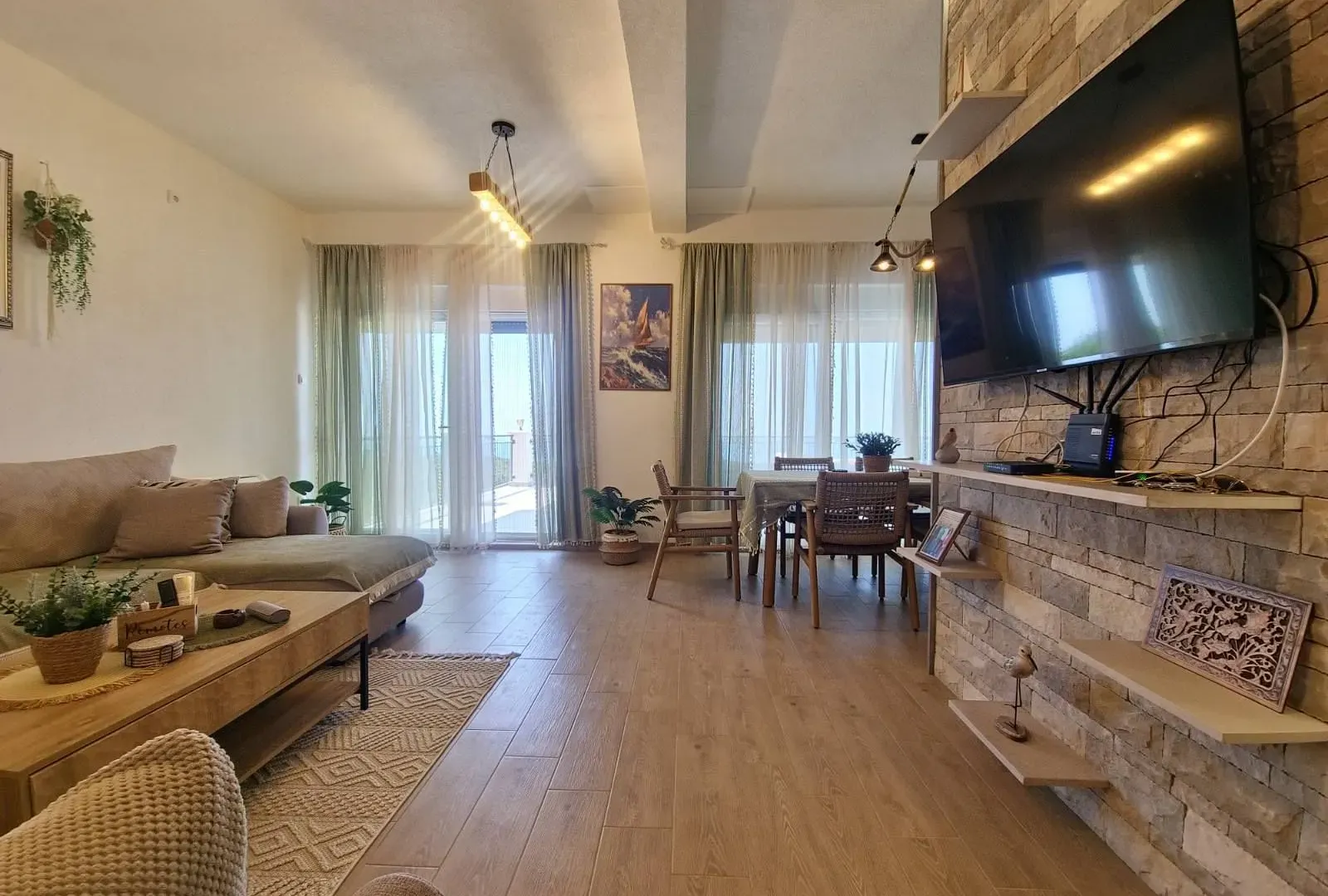 Izdavanje, kuća, 110m², Krimovica, Kotor
