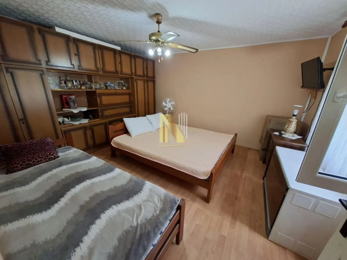 Prodaja, kuća, 192m², Novi Bečej, Zrenjanin