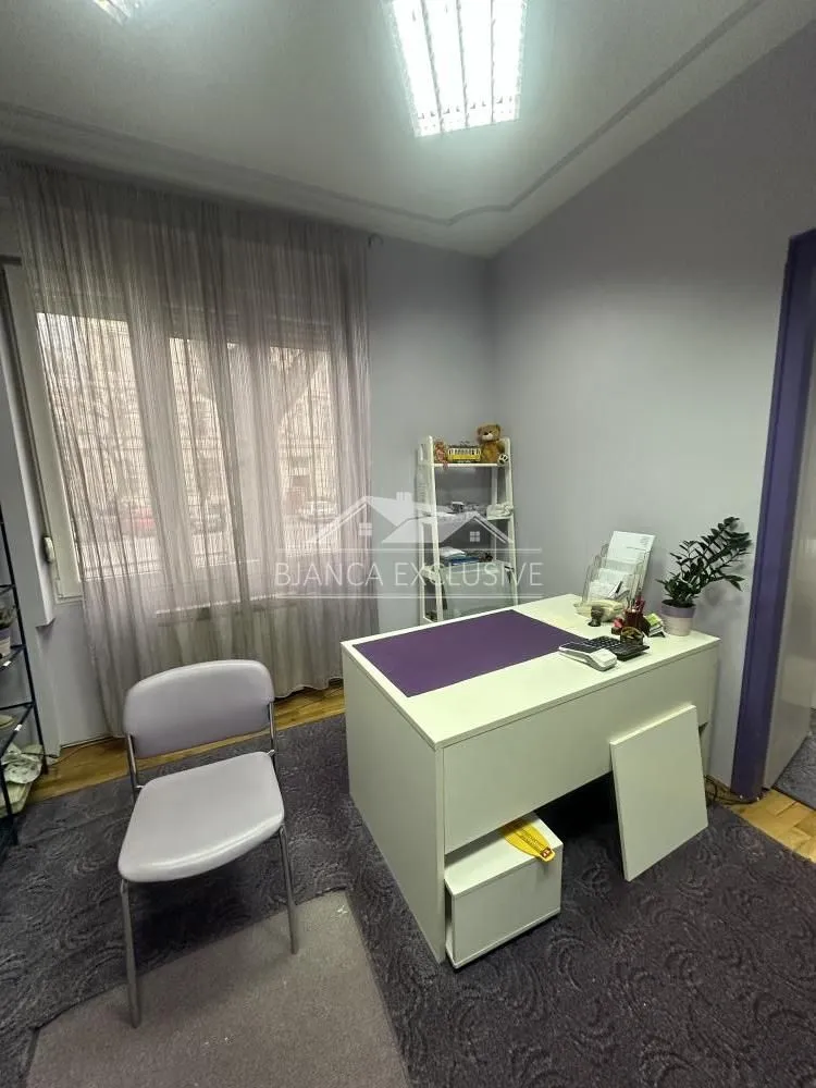 Prodaja, trosoban stan, 76m², Stari Grad, Beograd