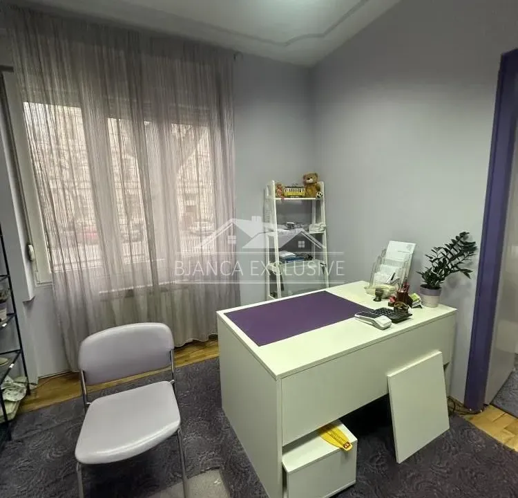 Prodaja, trosoban stan, 76m², Stari Grad, Beograd