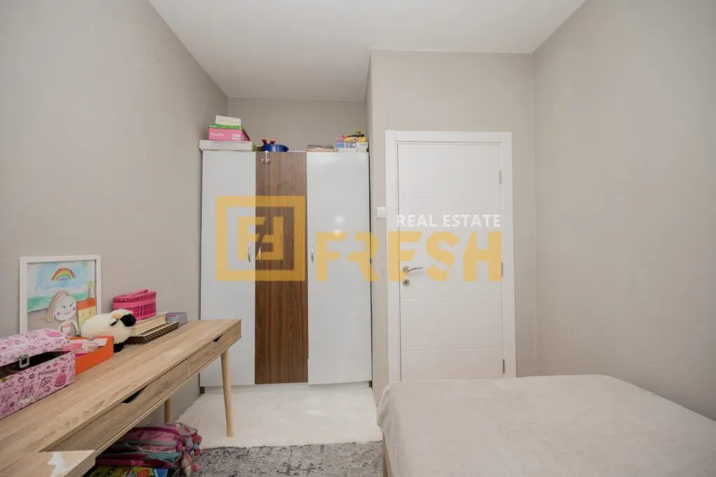 Sale, house, 350m², Vranići, Podgorica