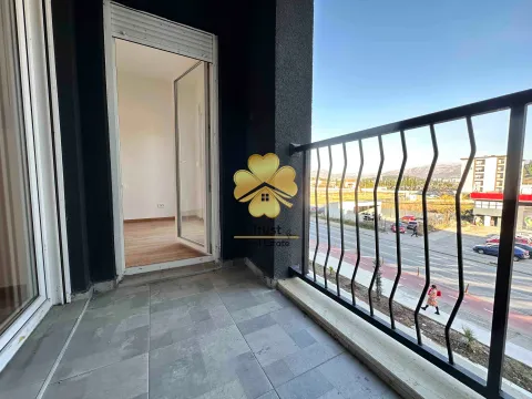 Izdavanje, trosoban stan, 101m², Zabjelo, Podgorica - image 14