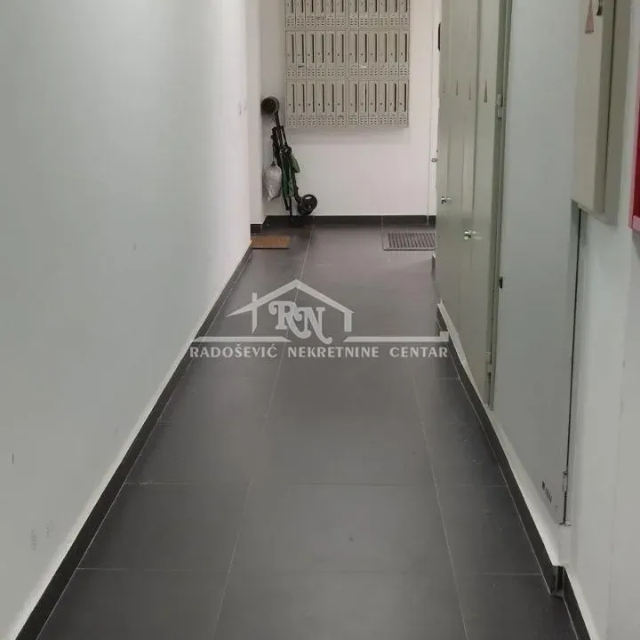 Sale, one bedroom apartment, 37m², Vojvode Vlahovica, Beograd