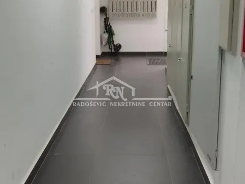 Sale, one bedroom apartment, 37m², Vojvode Vlahovica, Beograd