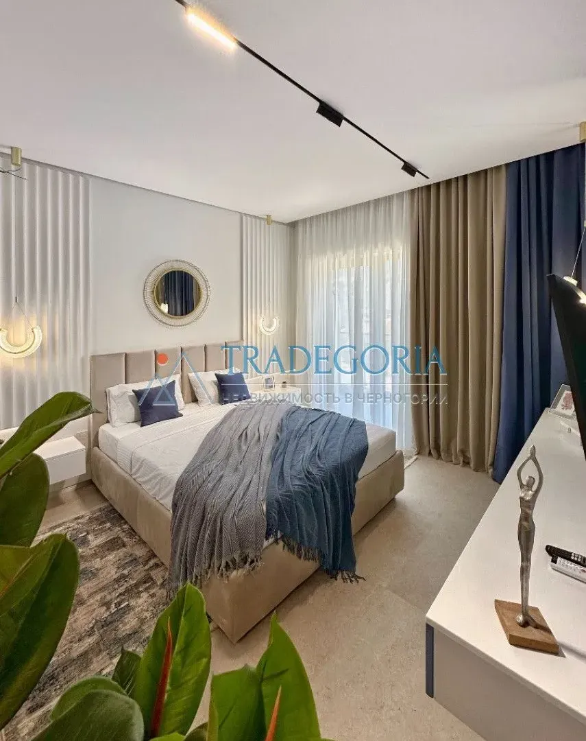 Prodaja, dvosoban stan, 95m², Bečići, Budva