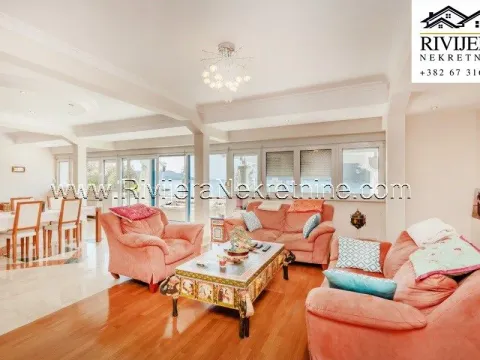 Sale, three bedroom apartment, 244m², Centar, Herceg Novi - image 22