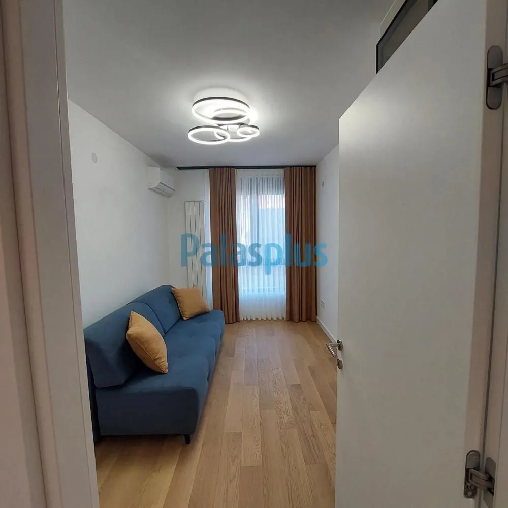 Rent, three bedroom apartment, 74m², Stari Grad, Beograd