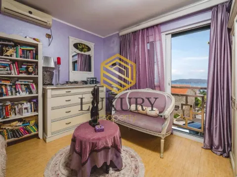 Rent, house, 230m², Bečići, Budva - image 17