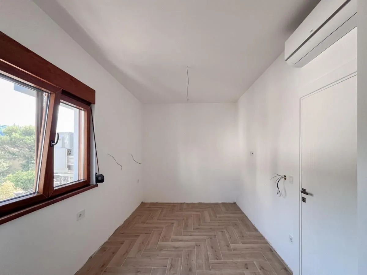 Prodaja, dvosoban stan, 72m², Tivat, Crna Gora