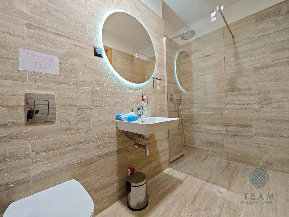 Rent, office space, 101m², Kod Capital Plaze, Podgorica