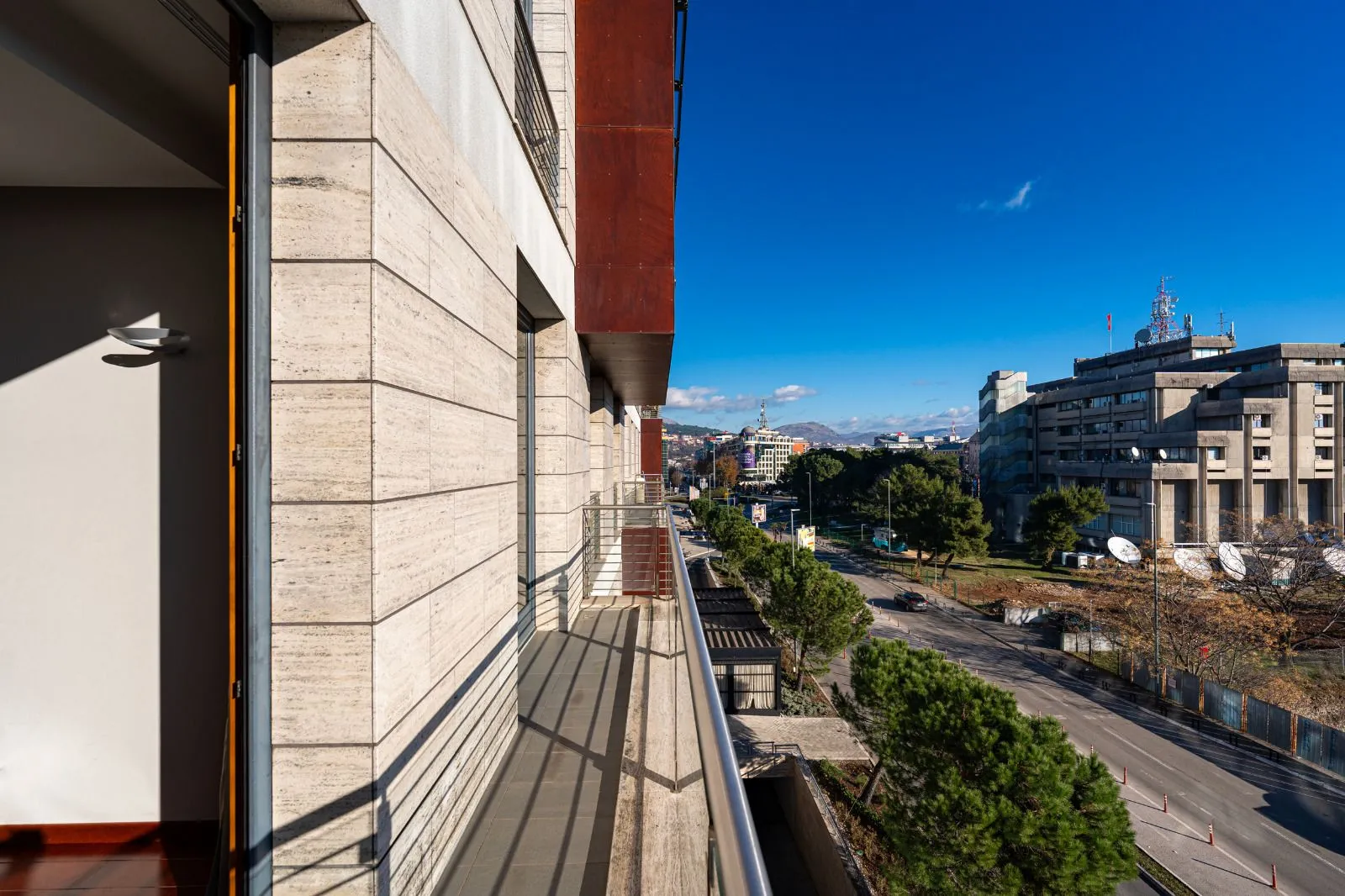 Rent, three bedroom apartment, 204m², Kod Capital Plaze, Podgorica