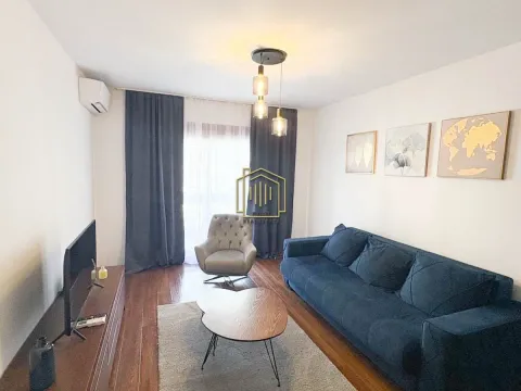 Izdavanje, jednosoban stan, 50m², City Kvart, Podgorica - image 1