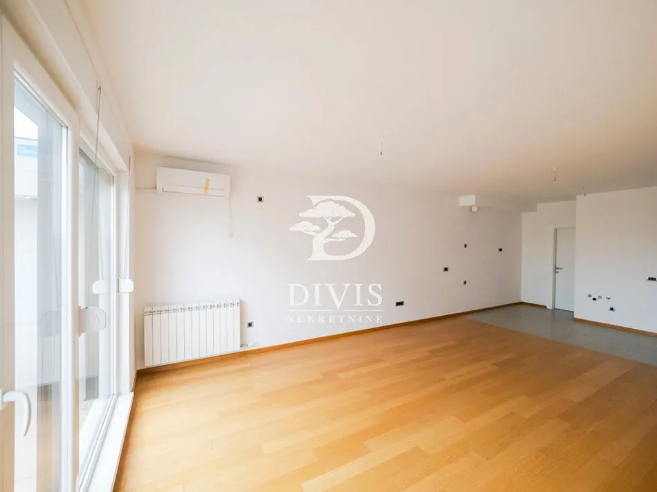 Prodaja, stan, 92m², Autokomanda, Voždovac Sve Podlokacije