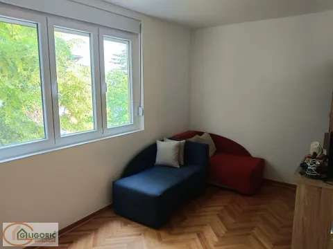 Prodaja, dvosoban stan, 52m², Karaburma, Palilula Sve Podlokacije - image 5