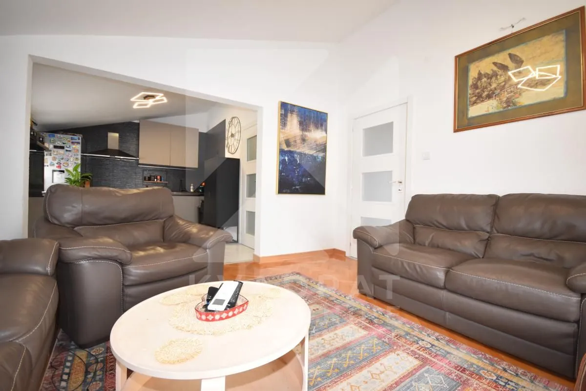 Prodaja, kuća, 180m², Nova Dalmatinska, Podgorica