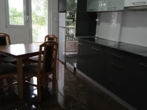 Izdavanje, dvosoban stan, 58m², Vašarište, Jagodina - image 18