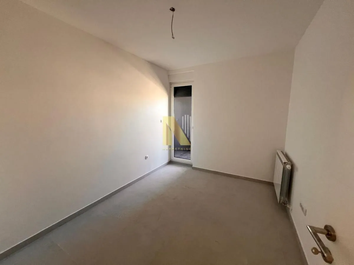 Prodaja, četvorosoban stan, 224m², Telep, Novi Sad Sve Podlokacije