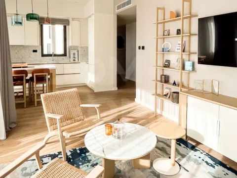 Izdavanje, trosoban stan, 90m², Boka Place, Tivat - image 3