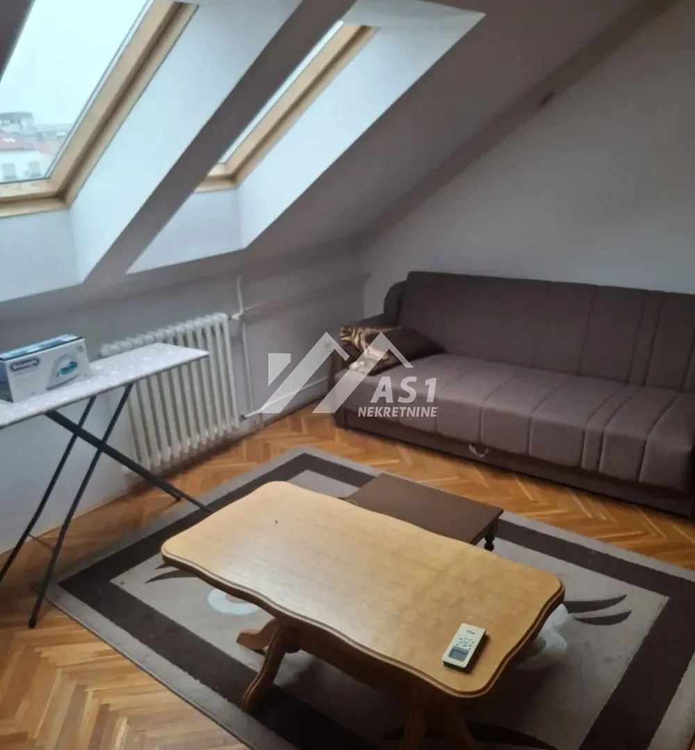 Izdavanje, jednosoban stan, 30m², Kej, Novi Sad Sve Podlokacije