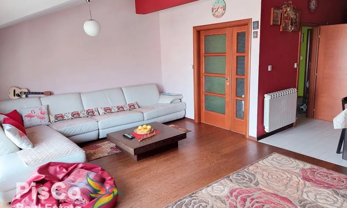 Prodaja, četvorosoban stan, 156m², Gorica C, Podgorica