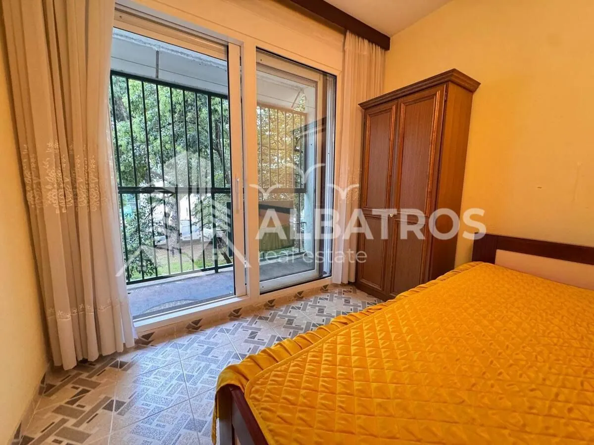 Prodaja, dvosoban stan, 77m², Centar, Bar