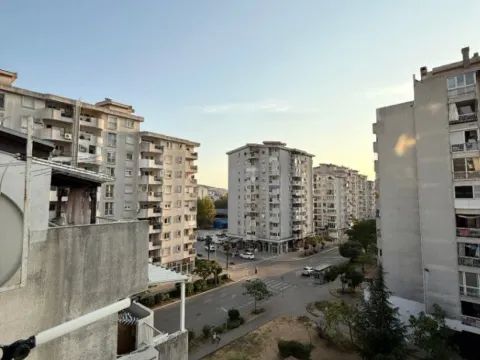 Izdavanje, jednosoban stan, 40m², Centar, Bar - image 6