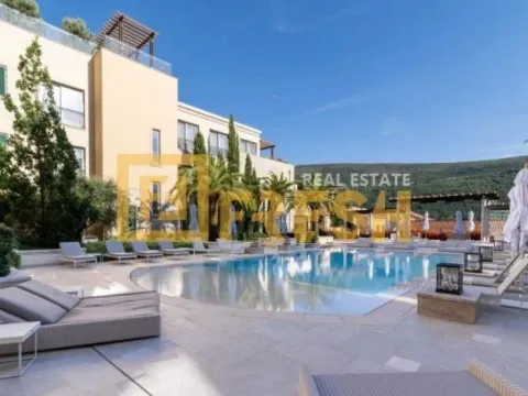 Sale, one bedroom apartment, 90m², Herceg Novi, Crna Gora - image 17