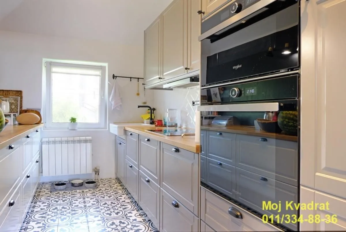 Prodaja, trosoban stan, 93m², Višnjička Banja, Palilula Sve Podlokacije