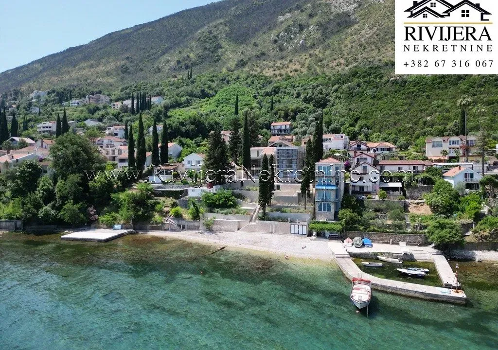 Sale, house, 237m², Njivice, Herceg Novi